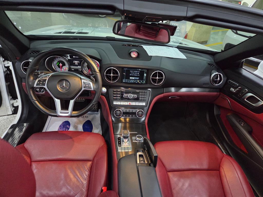 Mercedes Benz SL Class - Vista 8