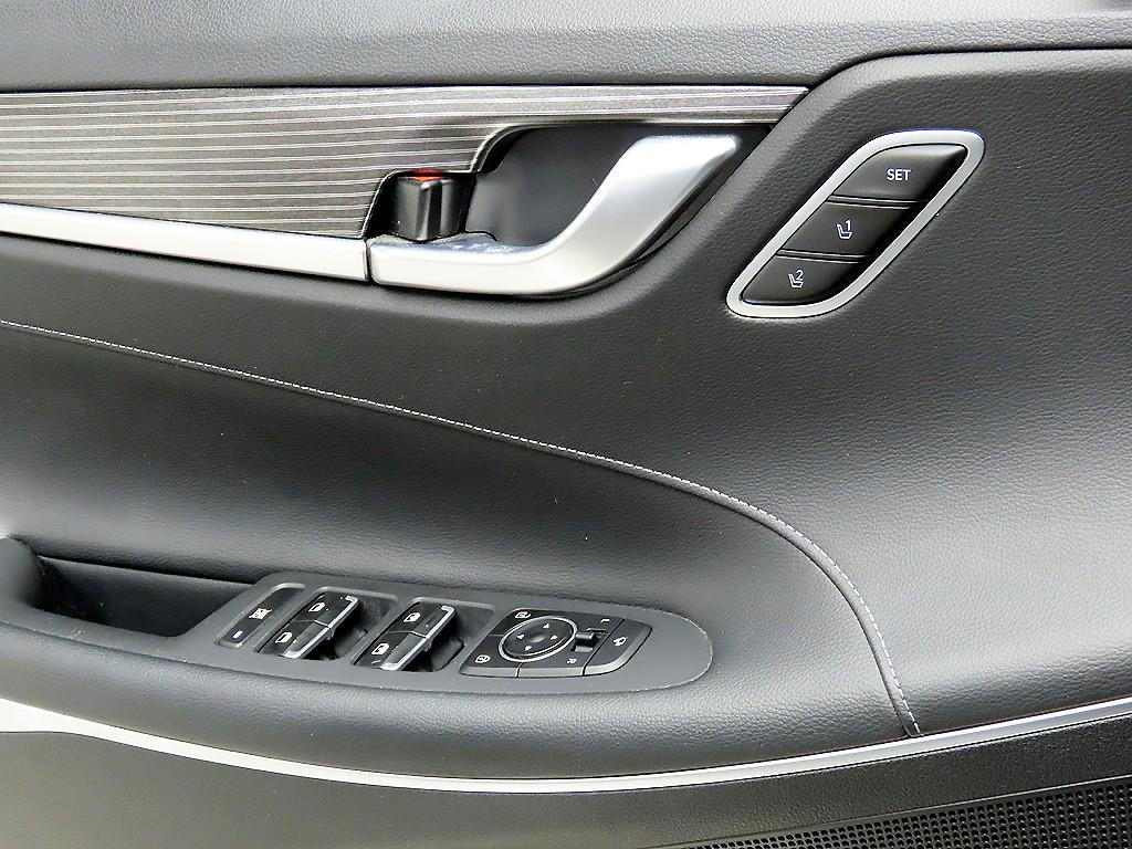 HYUNDAI Grandeur - Vista 11