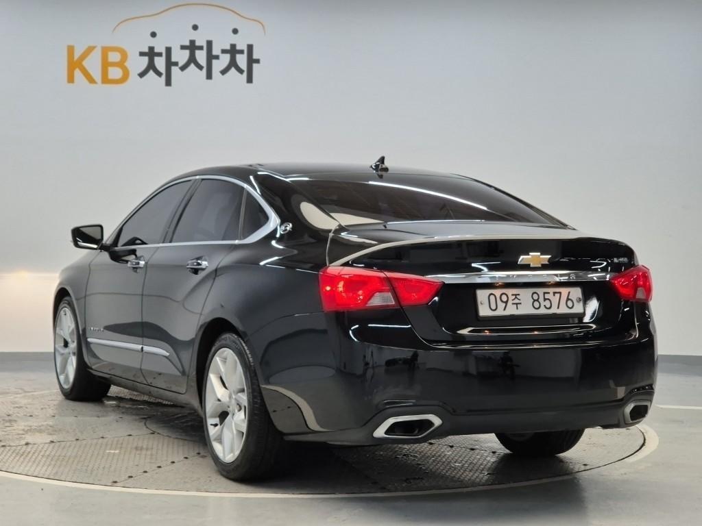 Chevrolet Impala - Vista 4