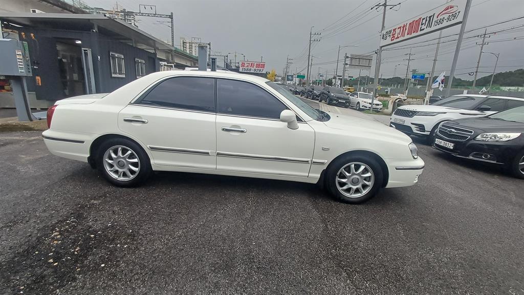 HYUNDAI Grandeur - Vista 4