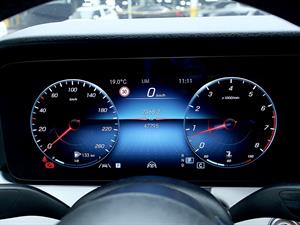 Mercedes Benz E class - Vista 12