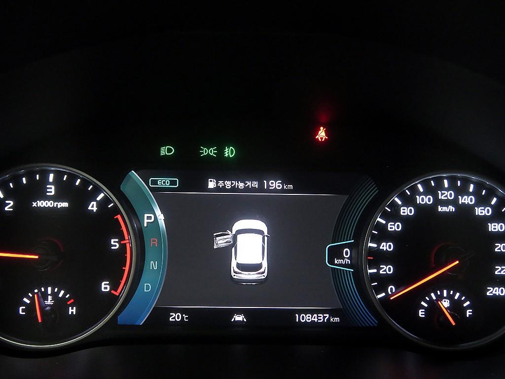 KIA Seltos - Vista 12