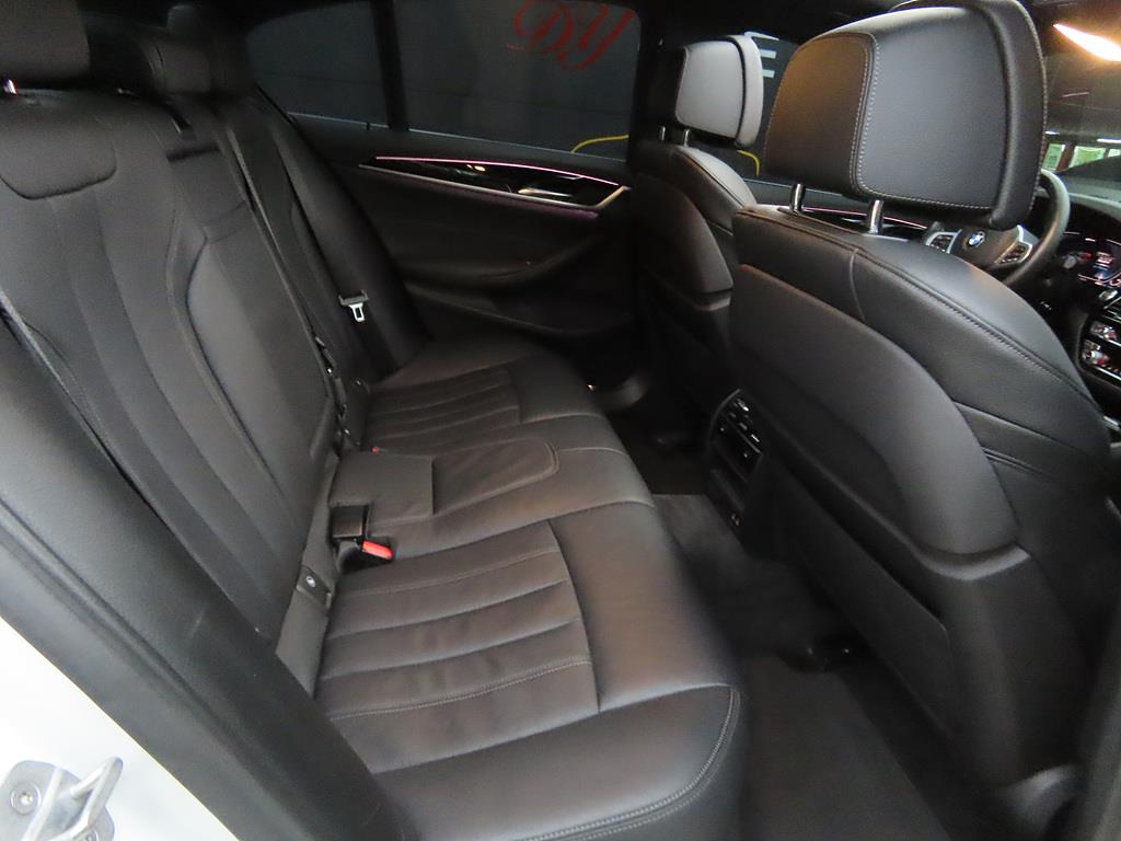 BMW 5 Series - Vista 7