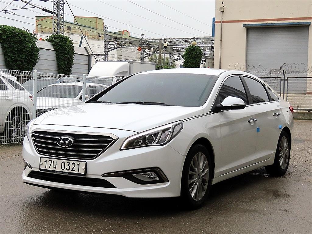 HYUNDAI Sonata - Vista 2