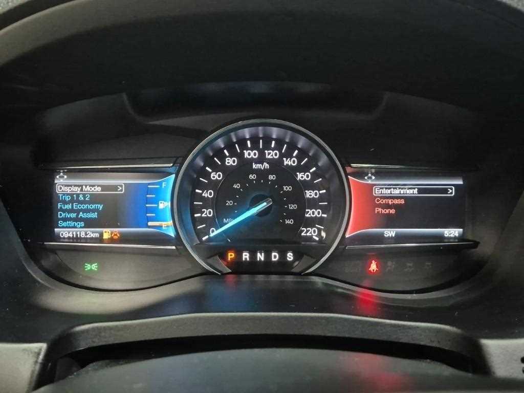 Ford Explorer - Vista 6