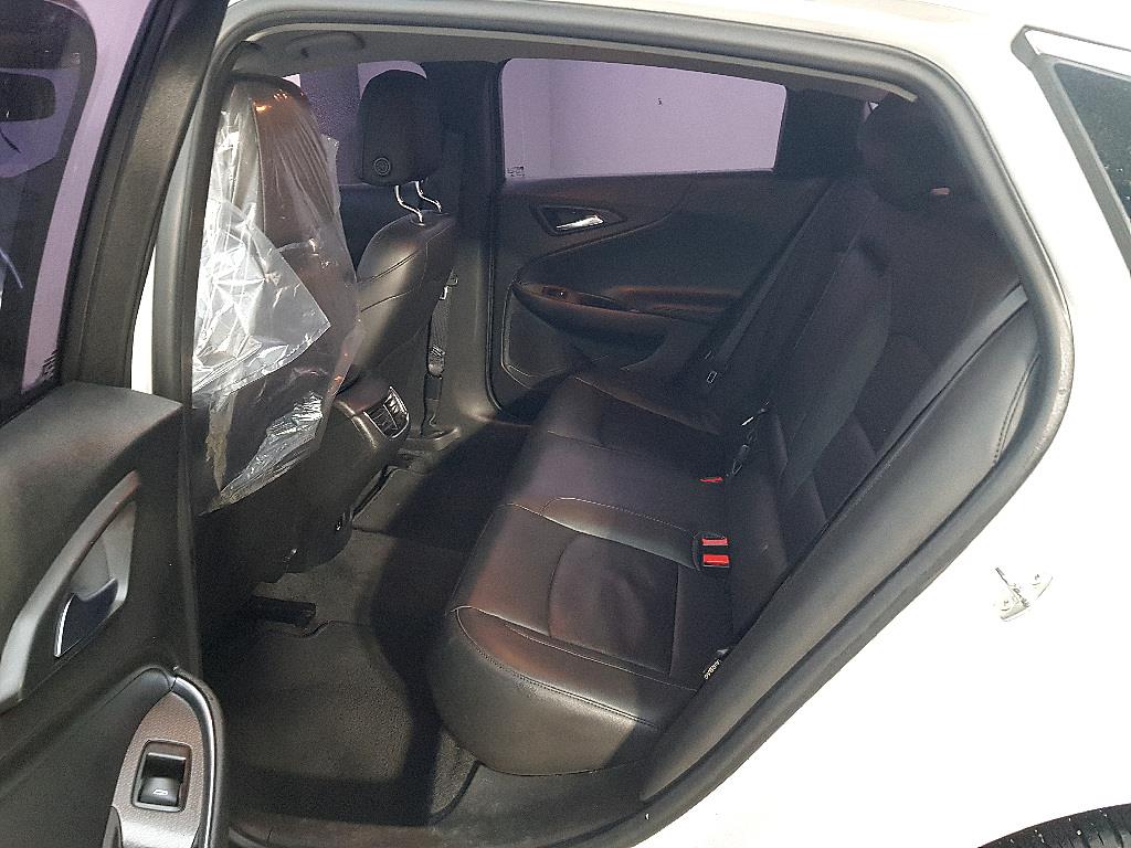 Chevrolet Malibu - Vista 9