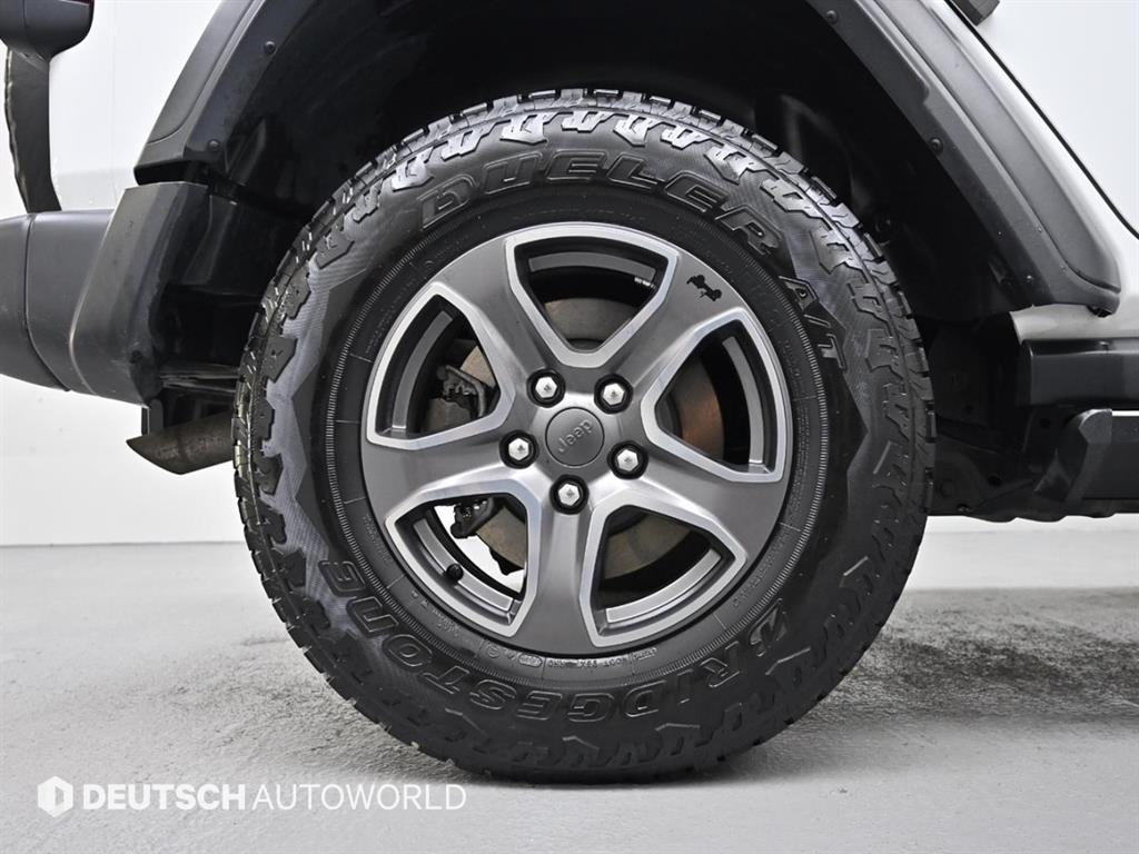 Jeep Wrangler - Vista 5