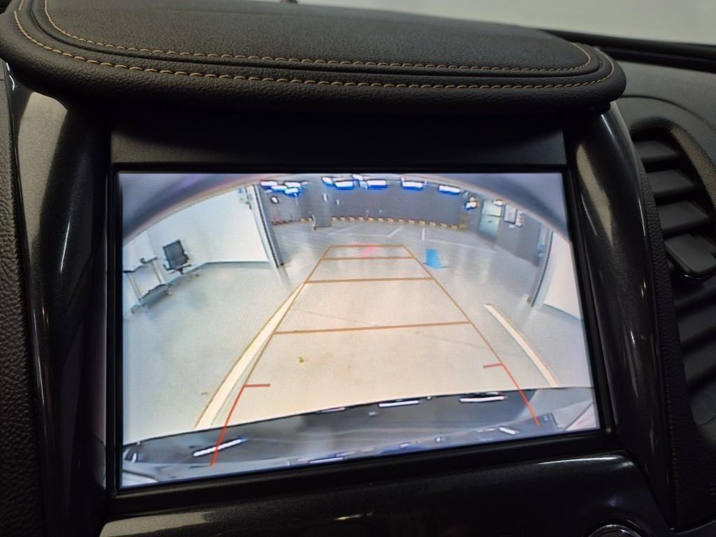 Chevrolet Impala - Vista 12