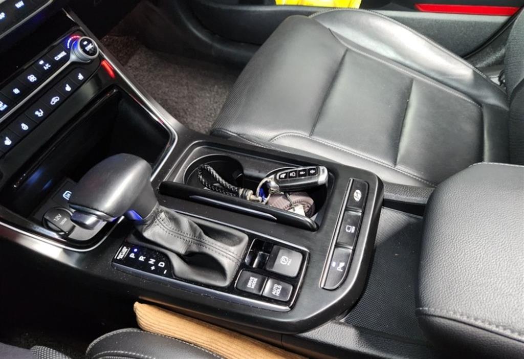 HYUNDAI Grandeur - Vista 9