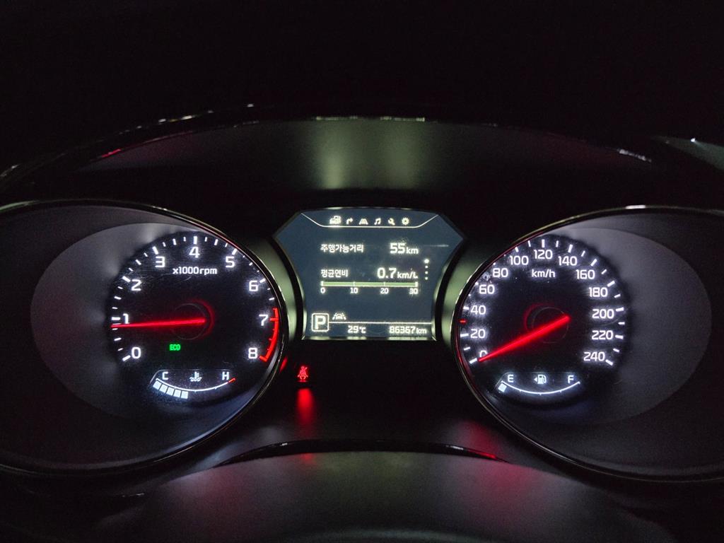 KIA Carnival 2017 Negro - Importación desde Corea - HF Imports Iquique - Foto 13