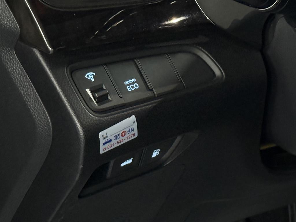 HYUNDAI Grandeur - Vista 10