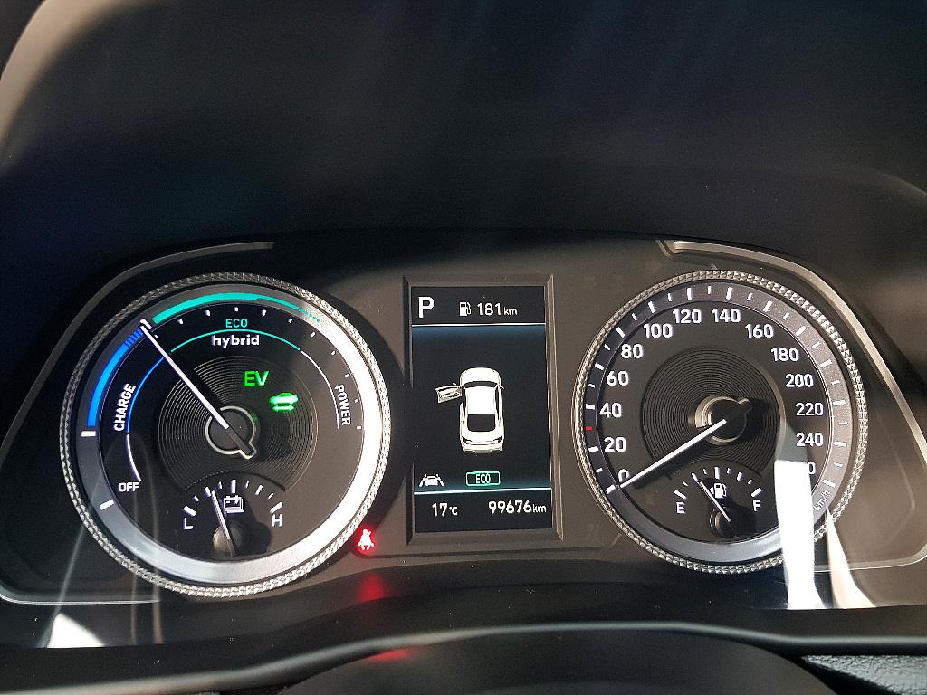 HYUNDAI Sonata - Vista 7