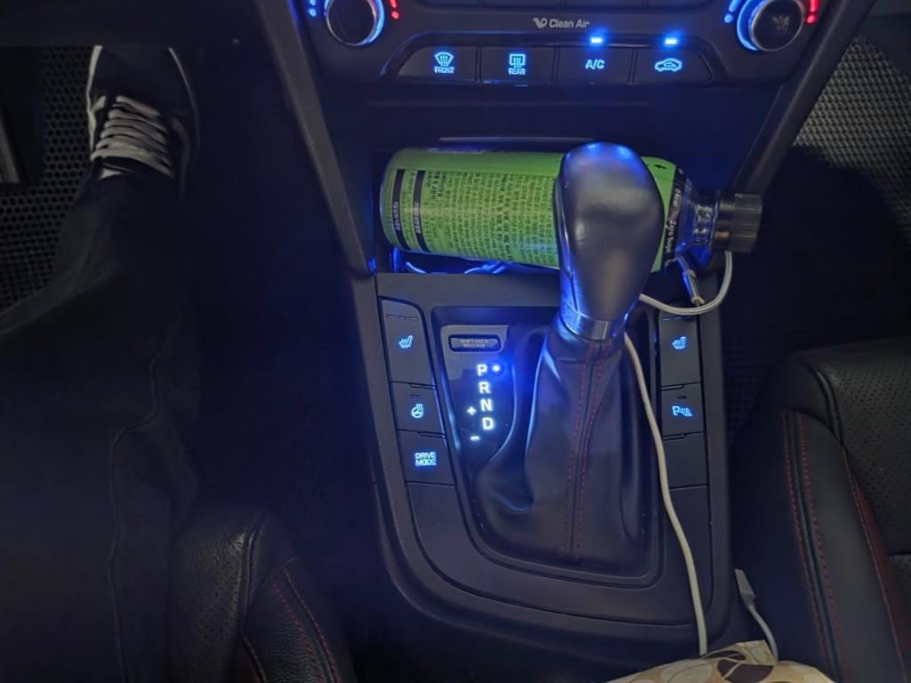 HYUNDAI Avante 2018 Blanco - Importación desde Corea - HF Imports Iquique - Foto 16