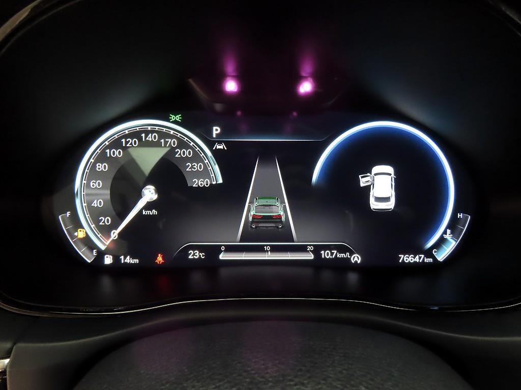 Genesis GV70 - Vista 10