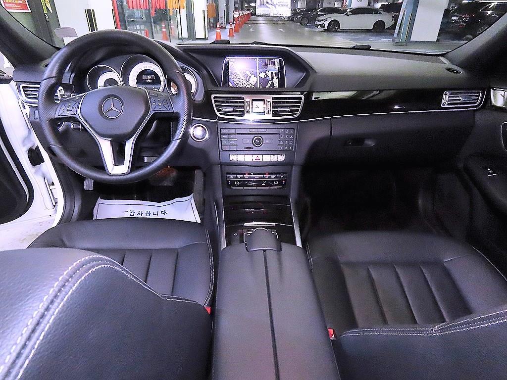 Mercedes Benz E class - Vista 10