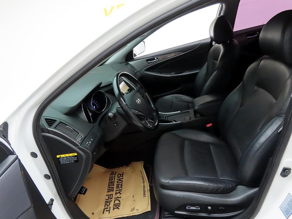 HYUNDAI Sonata - Vista 5