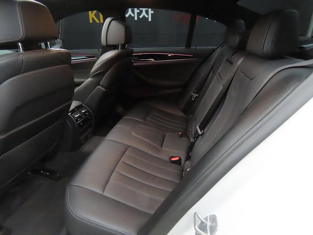 BMW 5 Series - Vista 6