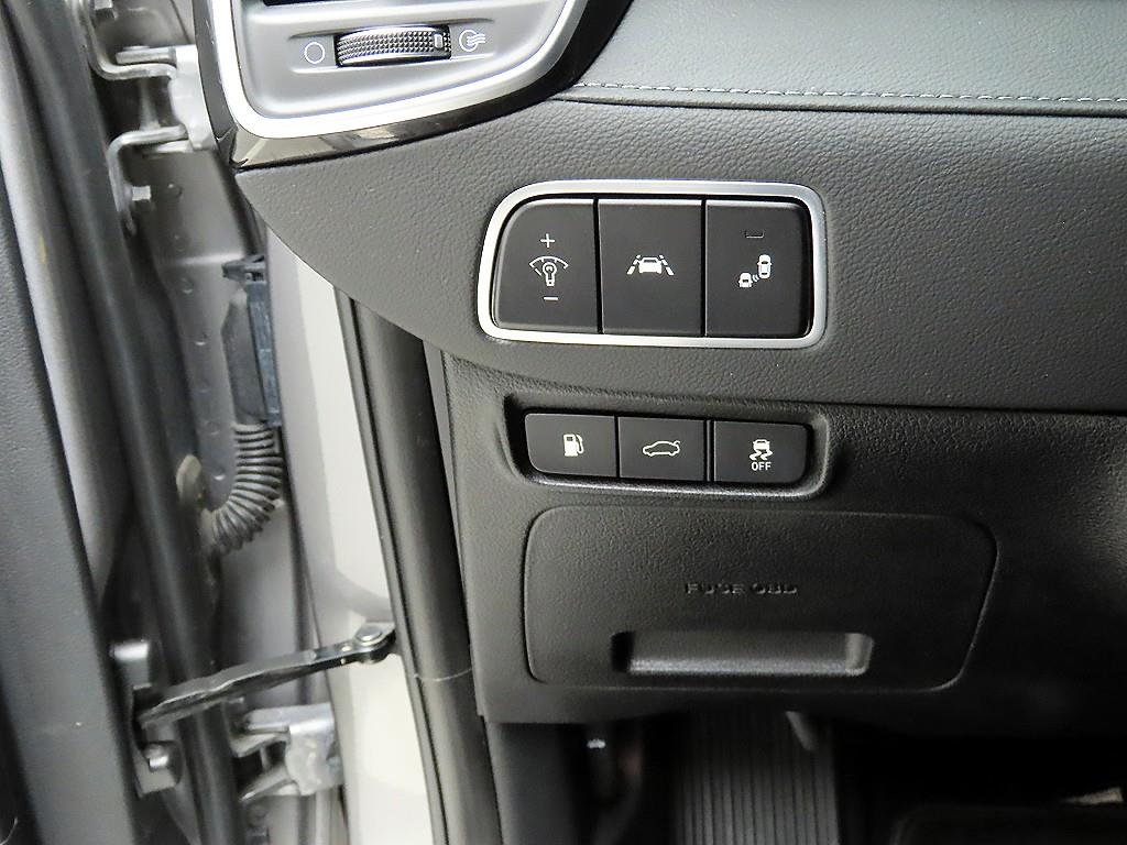 HYUNDAI Grandeur - Vista 12