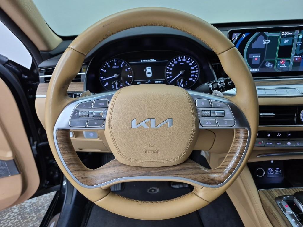 KIA K9 - Vista 9