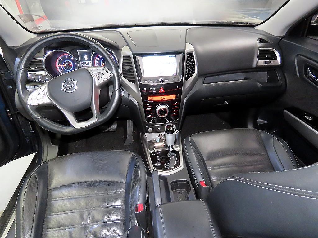 Ssangyong Tivoli - Vista 10