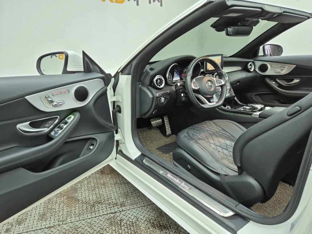 Mercedes Benz C Class - Vista 5