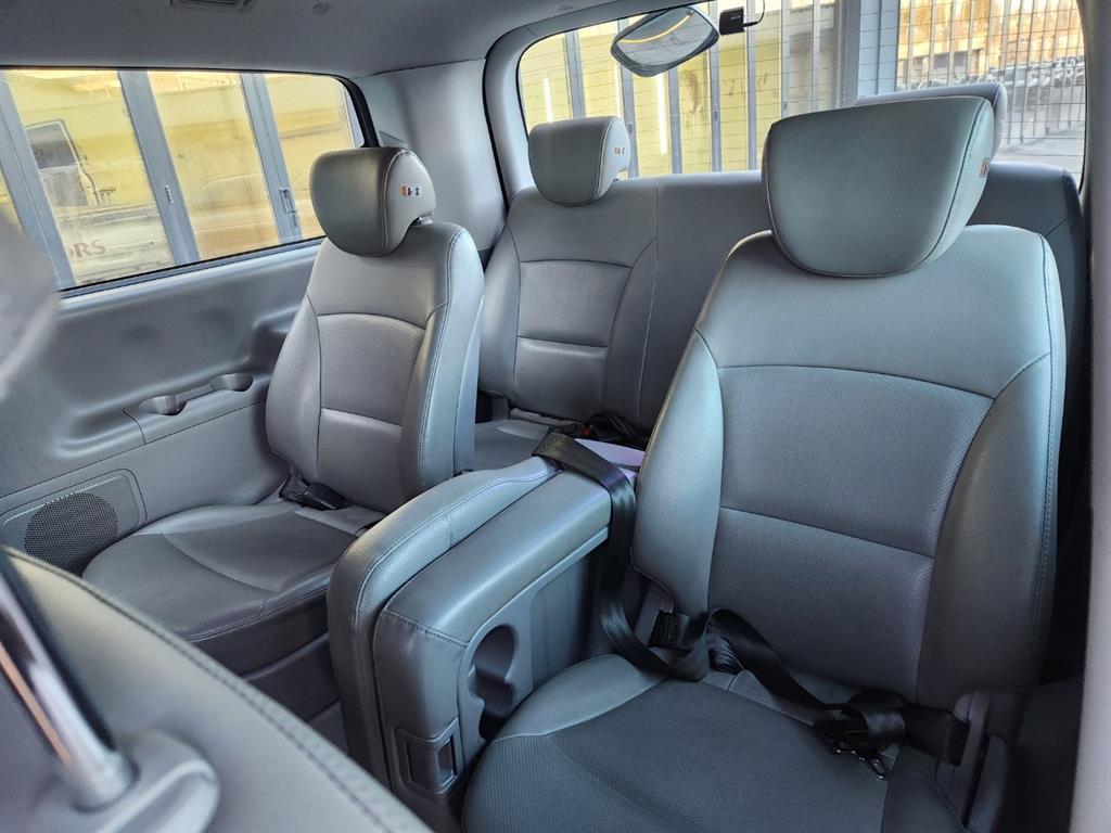 HYUNDAI Starex 2019 Amarillo - Importación desde Corea - HF Imports Iquique - Foto 14