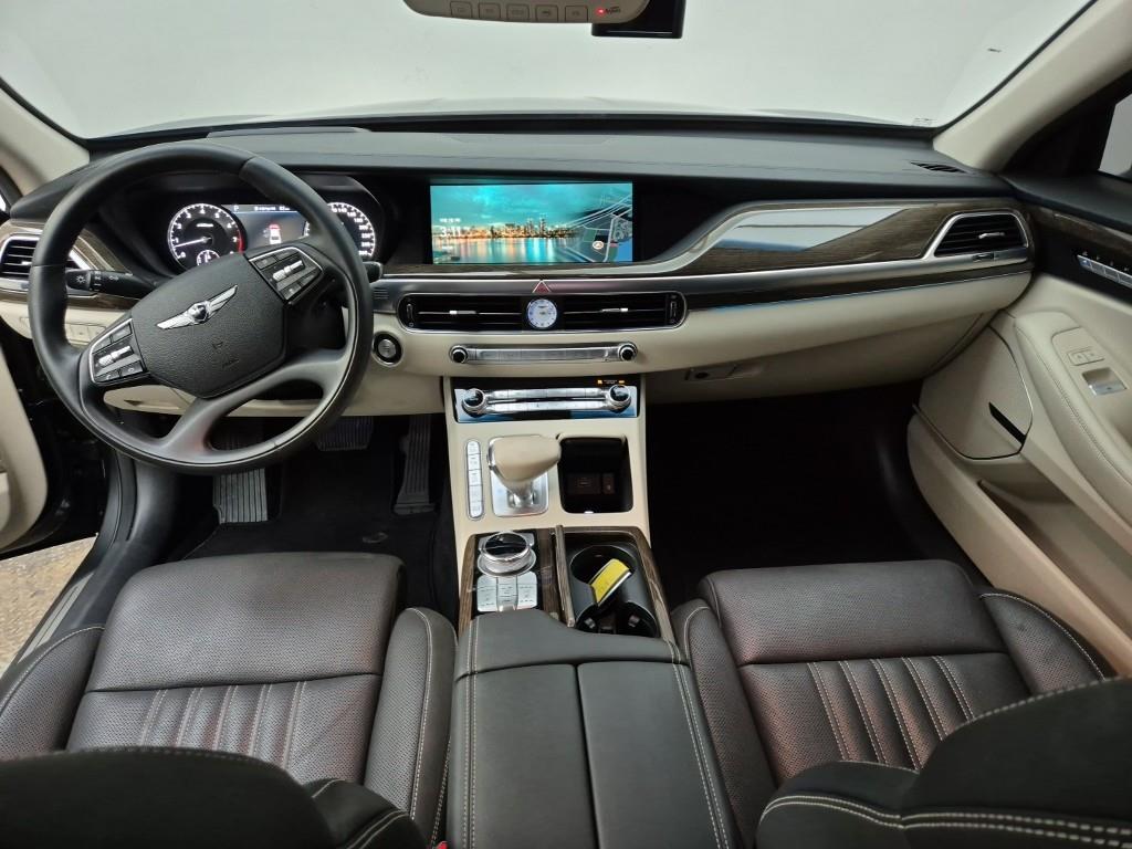 Genesis G90 - Vista 5