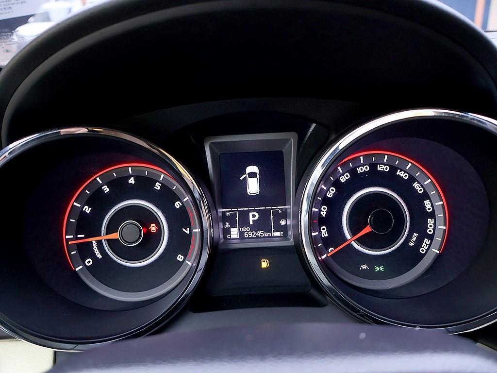 Ssangyong Tivoli - Vista 11