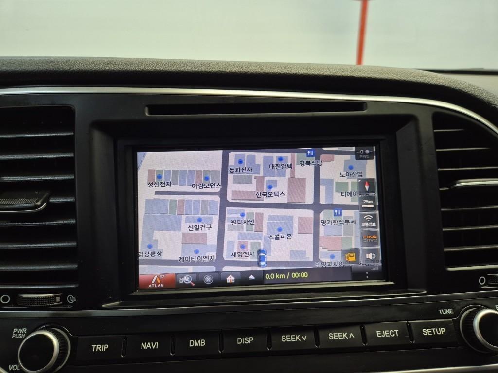 HYUNDAI Avante 2017 Gris - Importación desde Corea - HF Imports Iquique - Foto 13