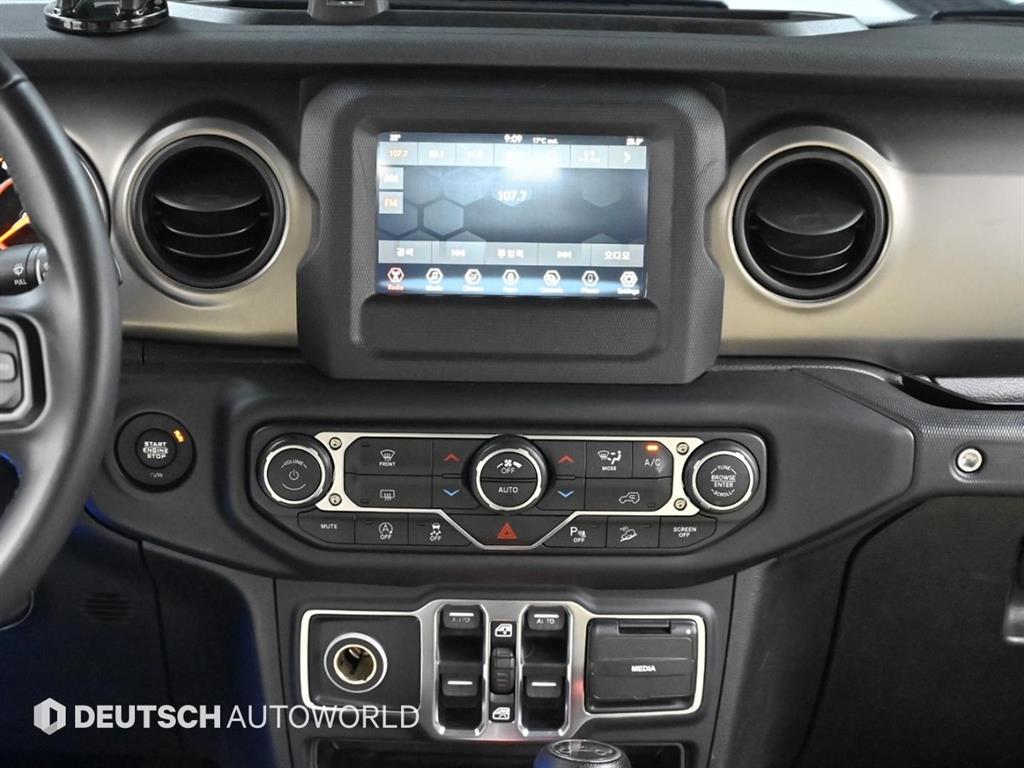 Jeep Wrangler 2019 Blanco - Importación desde Corea - HF Imports Iquique - Foto 14