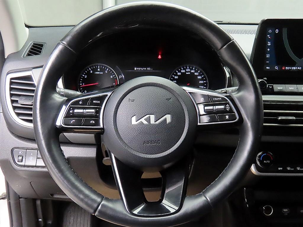 KIA Seltos - Vista 9