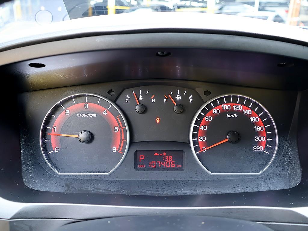 Ssangyong Korando - Vista 11