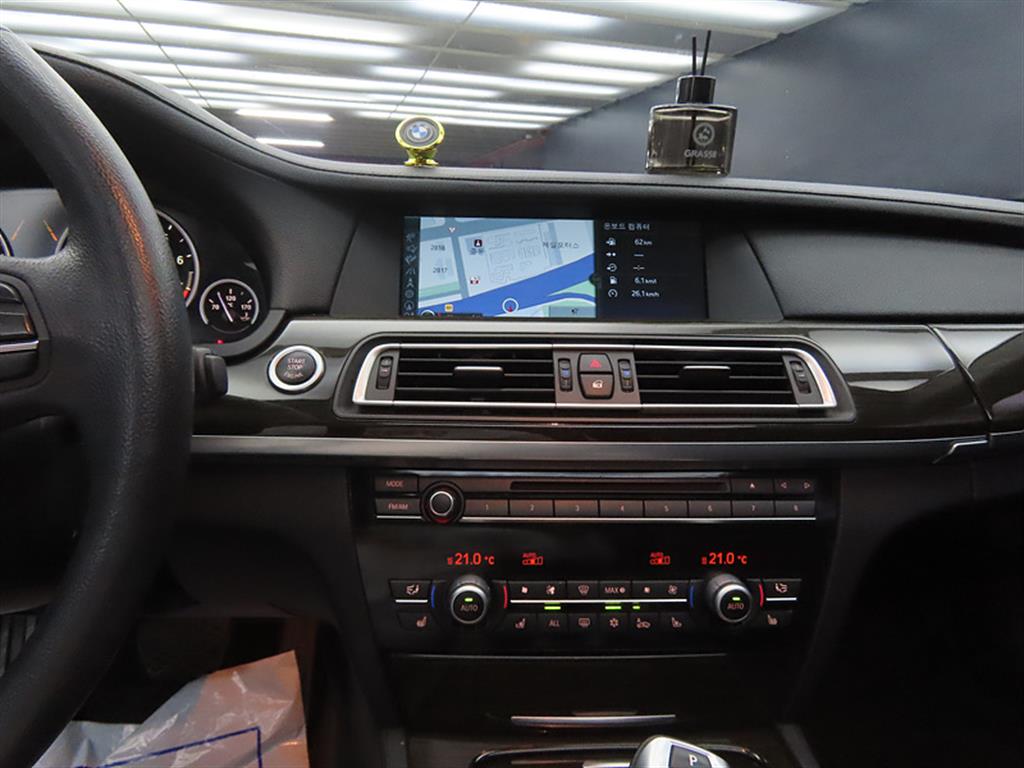 BMW 7 Series - Vista 10