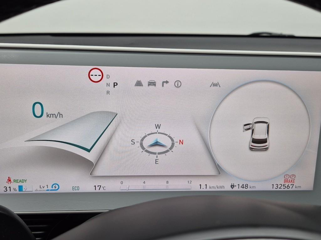 HYUNDAI Ioniq 5 - Vista 6