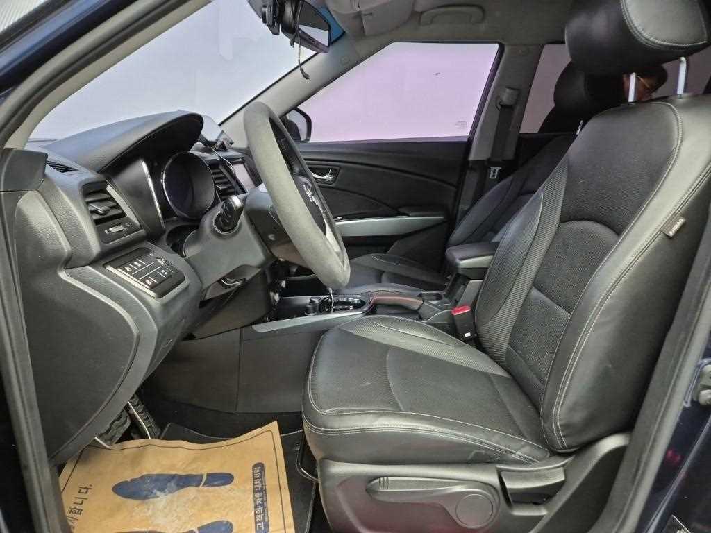 Ssangyong Tivoli - Vista 11