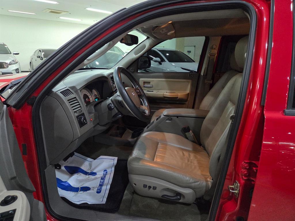 DODGE Dakota - Vista 6