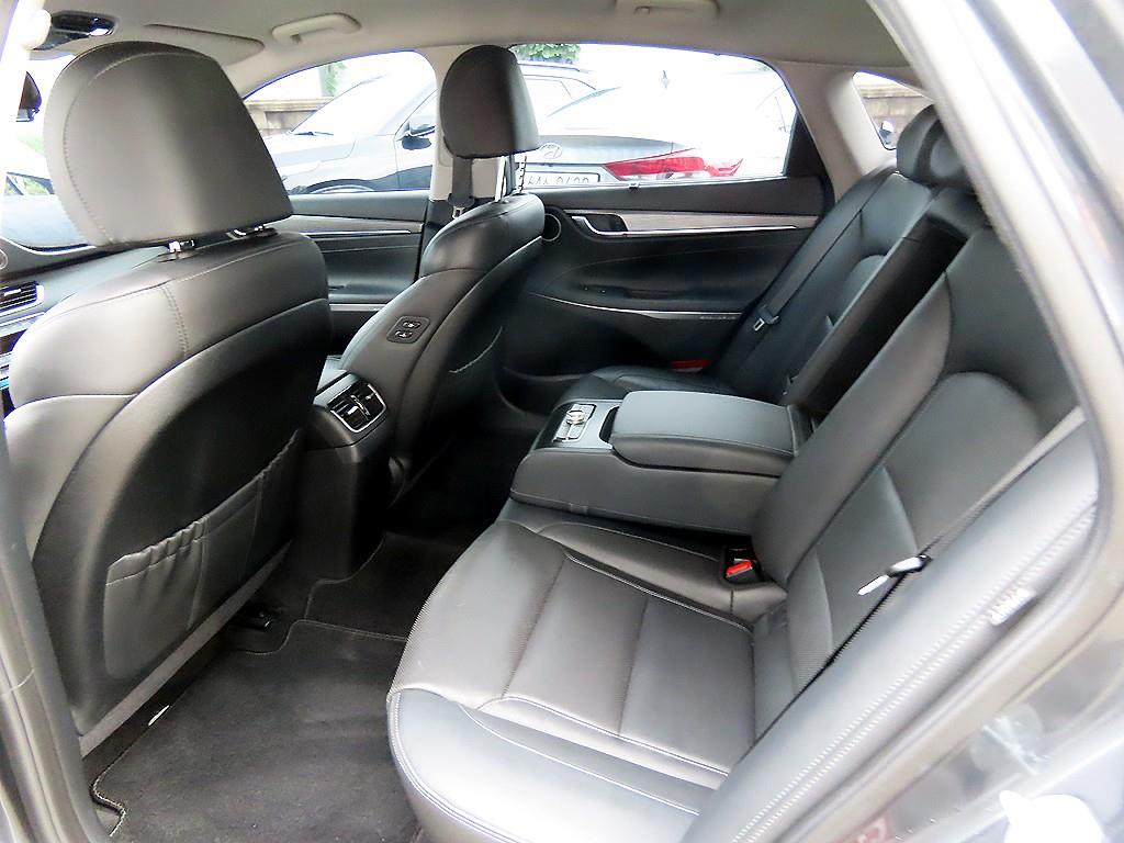 HYUNDAI Grandeur - Vista 6