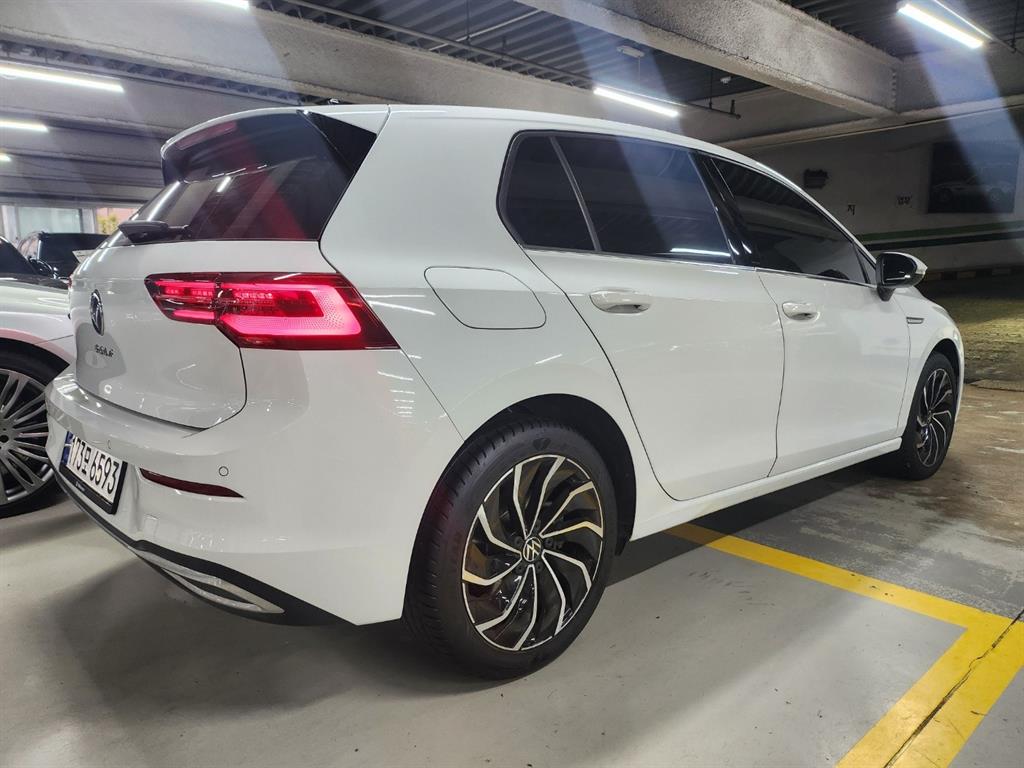 Volkswagen Golf - Vista 5