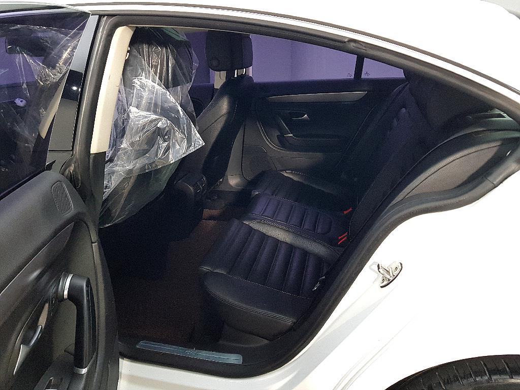 Volkswagen CC - Vista 9