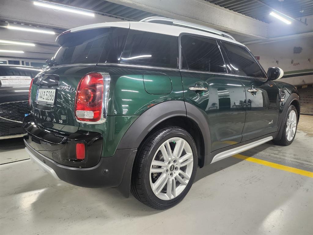 Mini Countryman - Vista 11