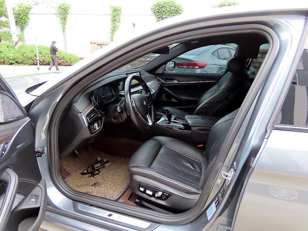 BMW 5 Series - Vista 5