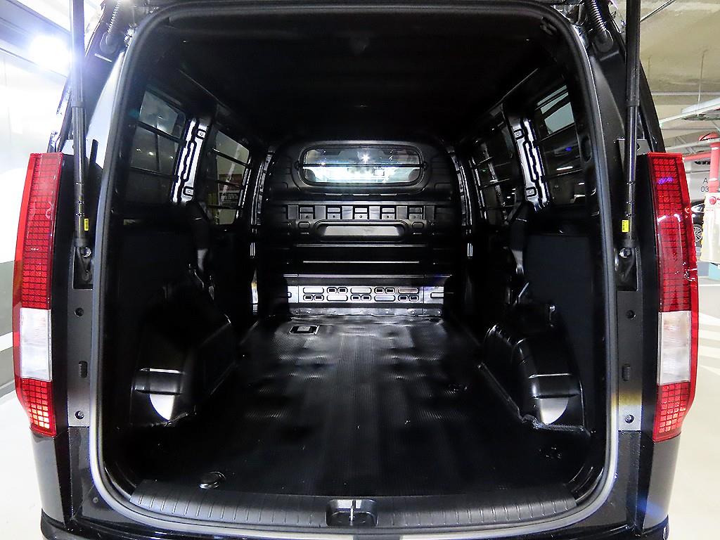 HYUNDAI Staria 2022 Negro - Importación desde Corea - HF Imports Iquique - Foto 17