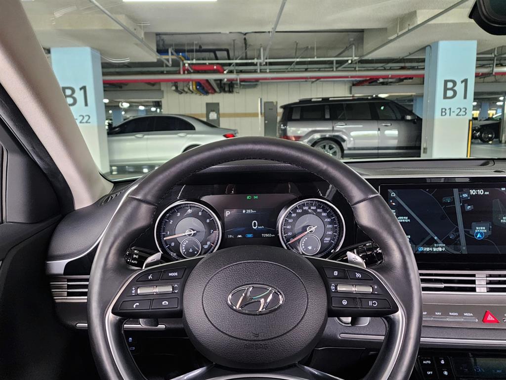 HYUNDAI Grandeur - Vista 8