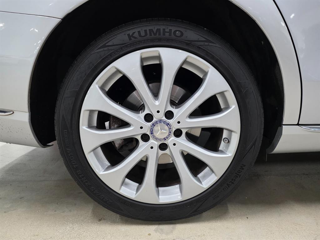 Mercedes Benz E class 2017 Plateado - Importación desde Corea - HF Imports Iquique - Foto 20