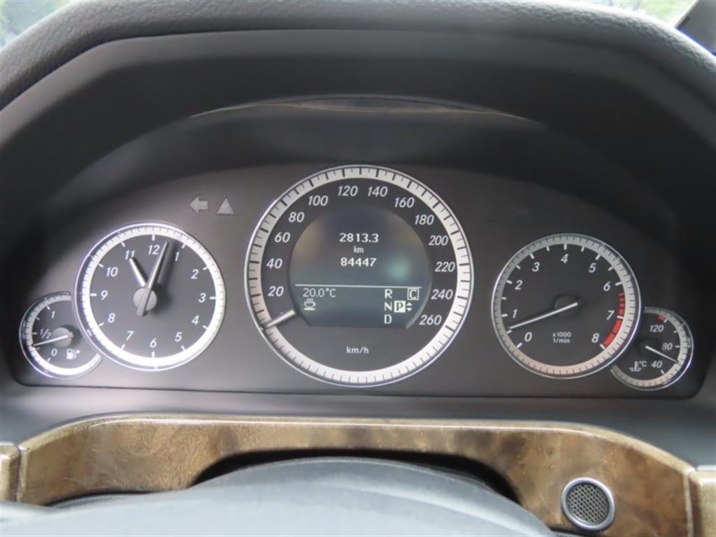 Mercedes Benz E class - Vista 9