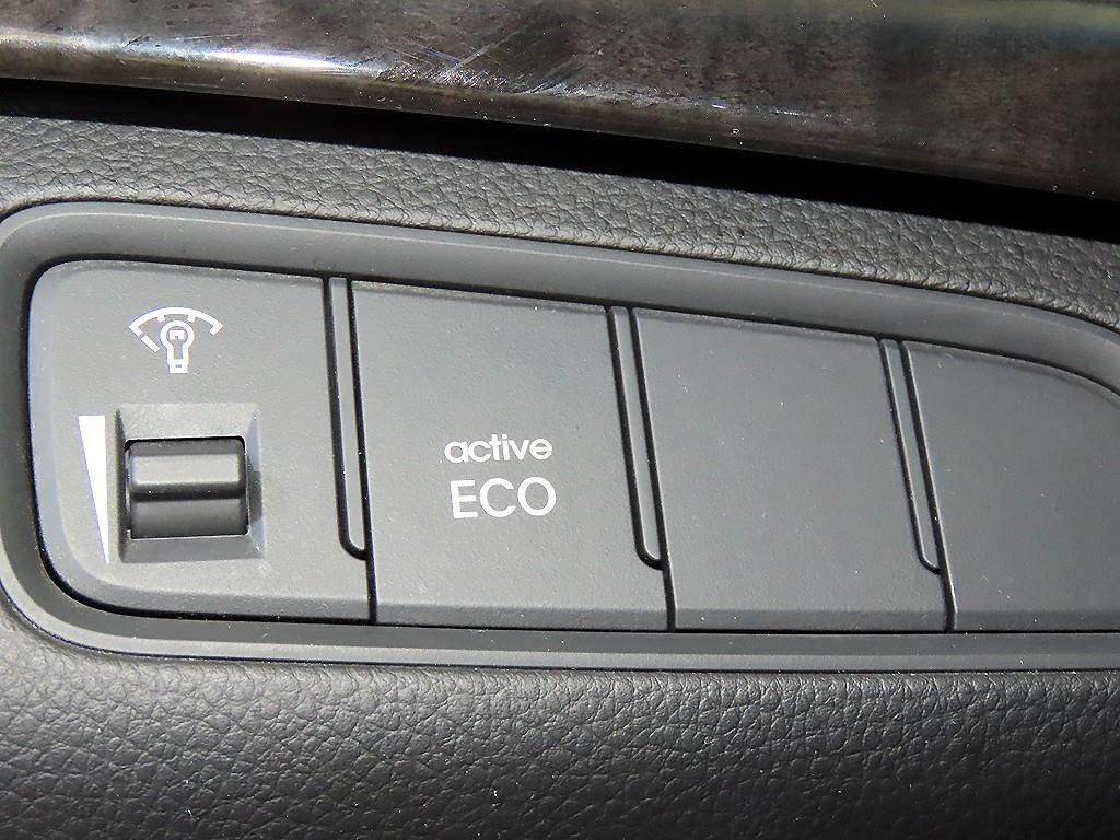 HYUNDAI Grandeur 2011 Blanco - Importación desde Corea - HF Imports Iquique - Foto 14