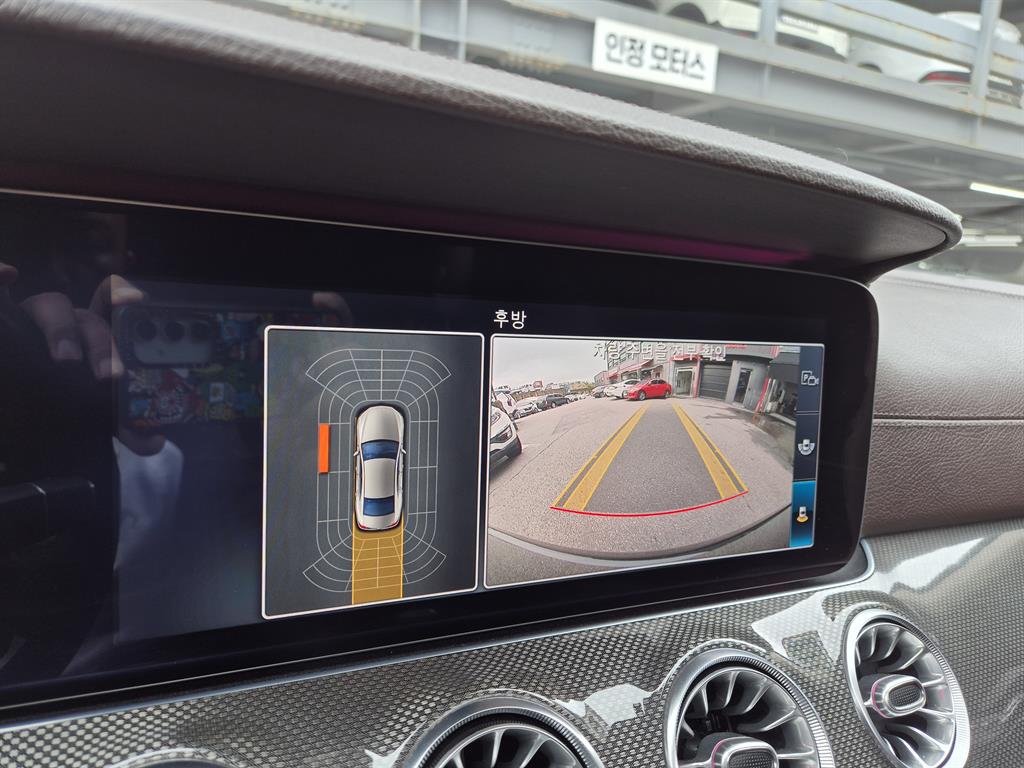 Mercedes Benz CLS Class - Vista 11