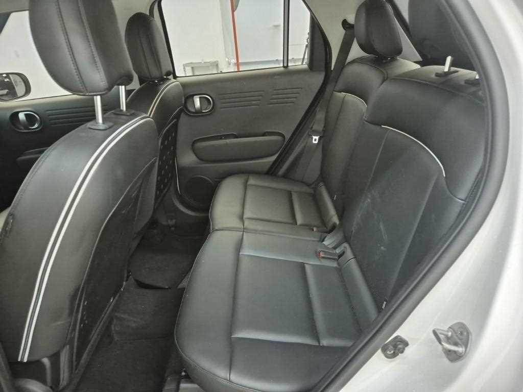 HYUNDAI Casper - Vista 12