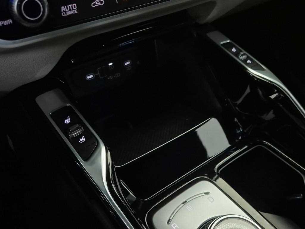 KIA Sorento 2024 Negro - Importación desde Corea - HF Imports Iquique - Foto 17