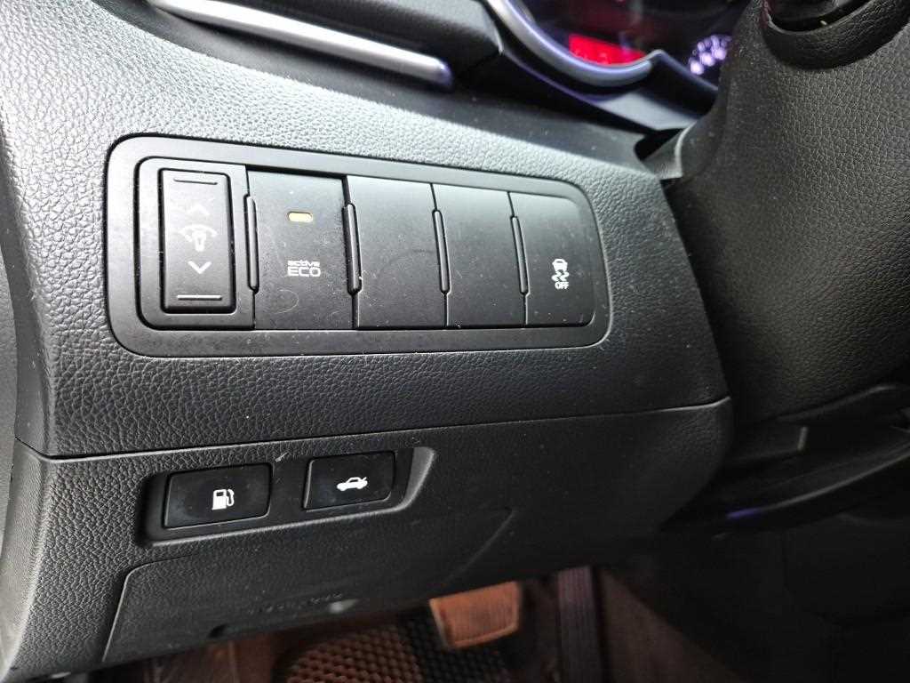 KIA K7 2012 Blanco - Importación desde Corea - HF Imports Iquique - Foto 17